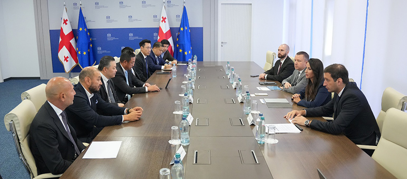 ეკონომიკისა და მდგრადი განვითარების მინისტრი მარიამ ქვრივიშვილი უმსხვილესი ტაილანდური კონგლომერატის Charoen Pokphand Group-ის (CP Group) თავმჯდომარეს კრის სუოპაკიჯ ჩეარავანონტს შეხვდა - 2.10.2026